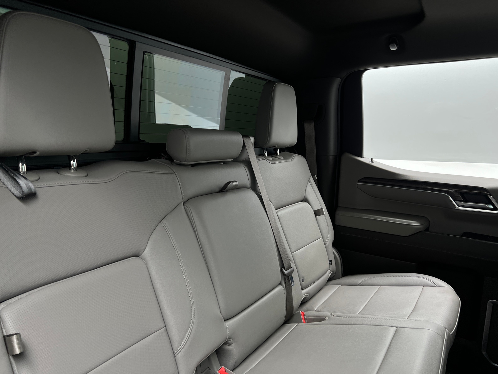 Thumbnail: 2023 Chevrolet Silverado 1500 - 5