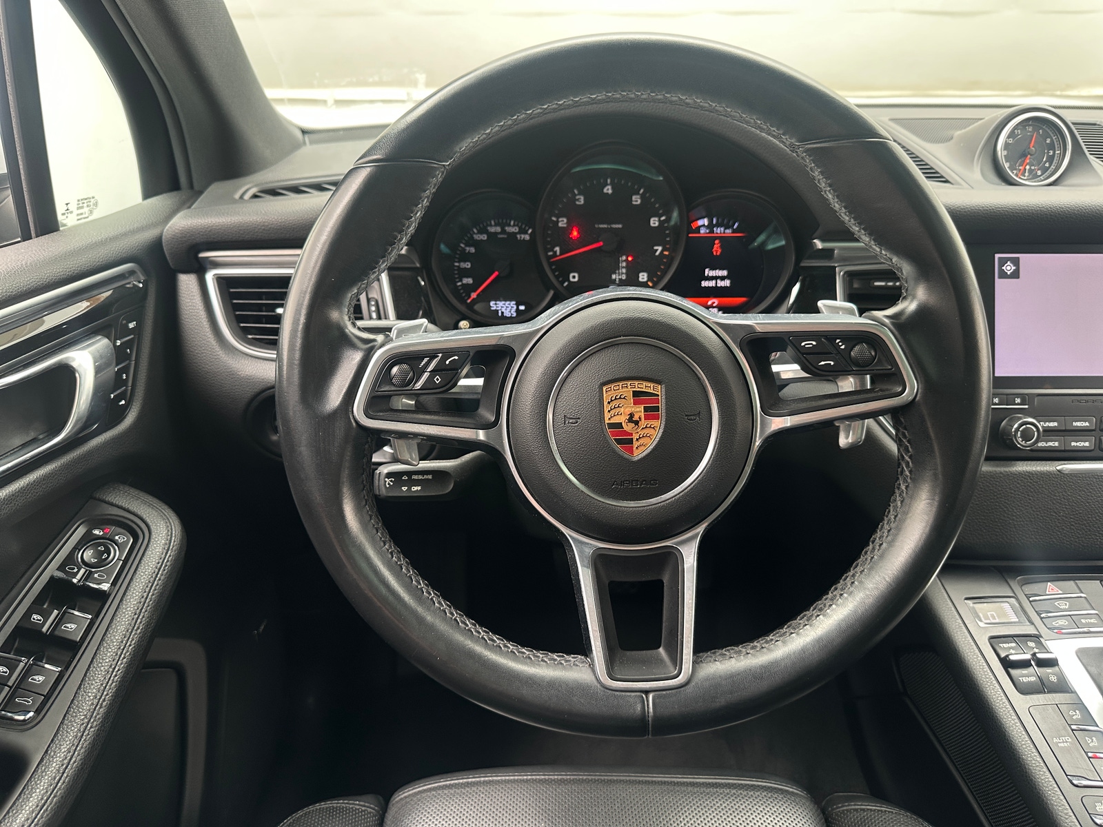 Thumbnail: 2018 Porsche Macan - 5