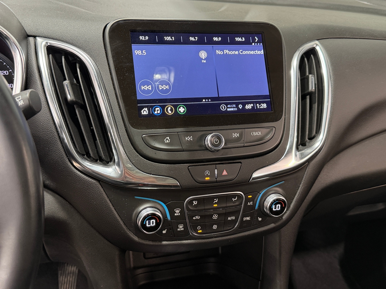 Thumbnail: 2024 Chevrolet Equinox - 4