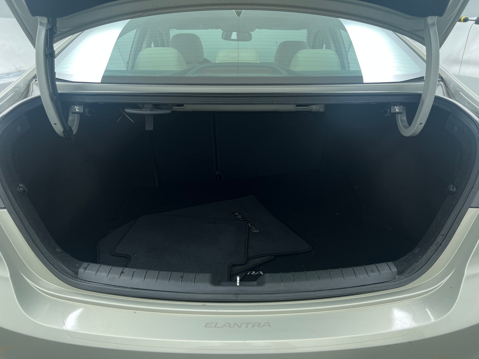 Thumbnail: 2017 Hyundai Elantra - 7