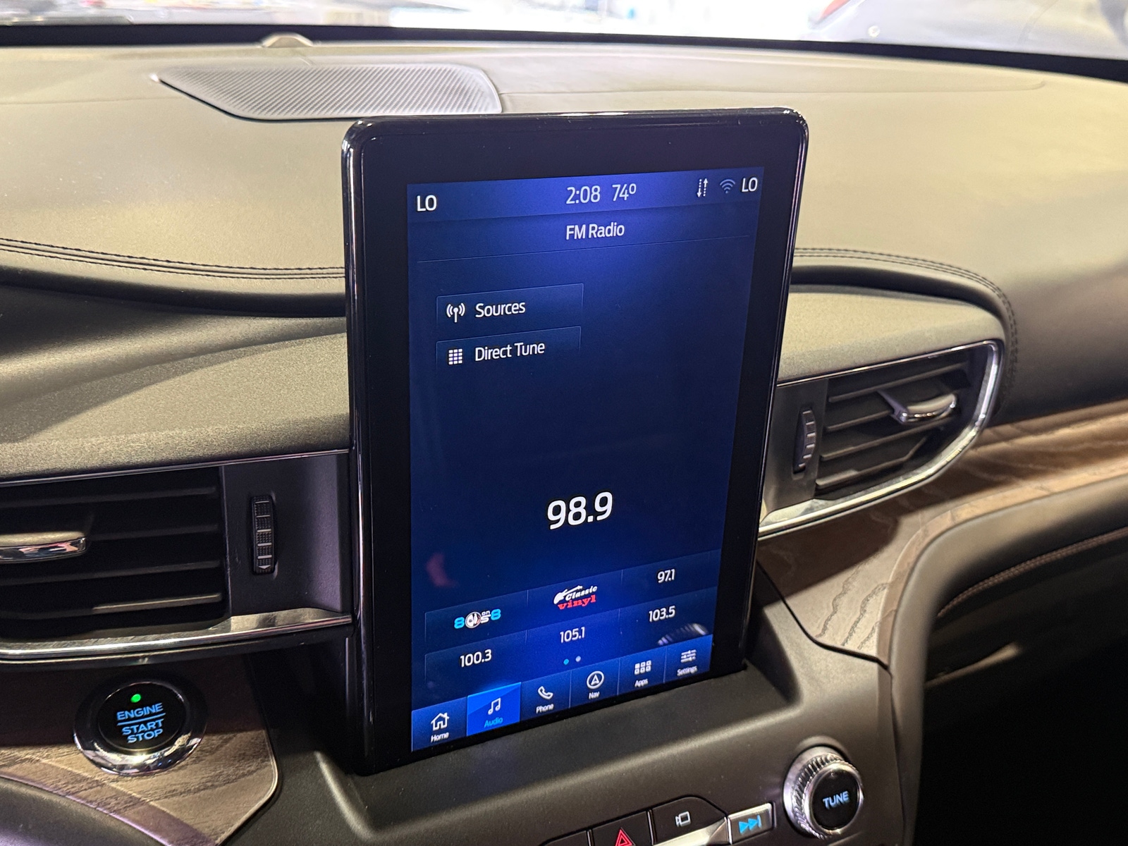Thumbnail: 2020 Ford Explorer - 3
