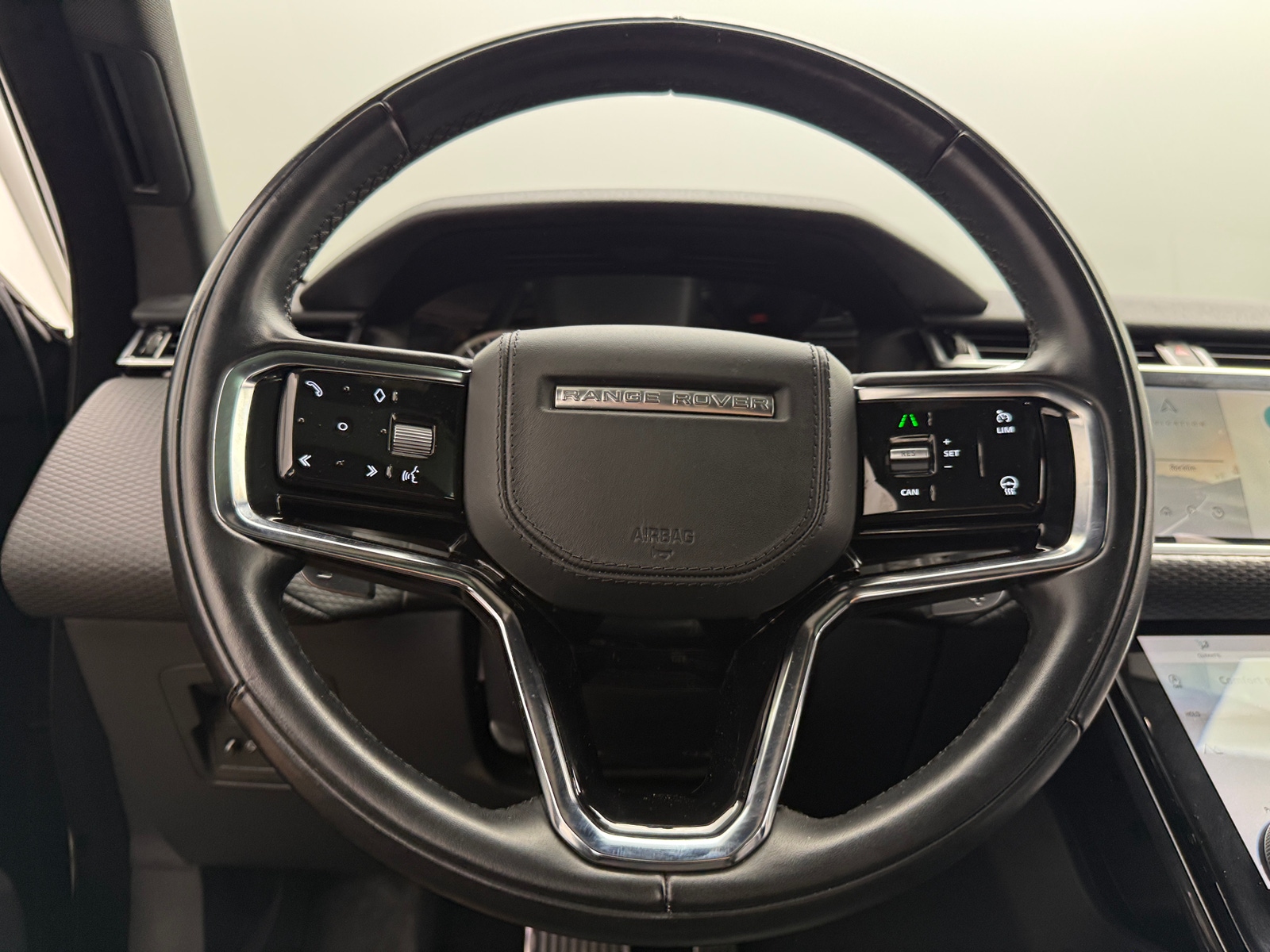 Thumbnail: 2021 Land Rover Range Rover Velar - 5
