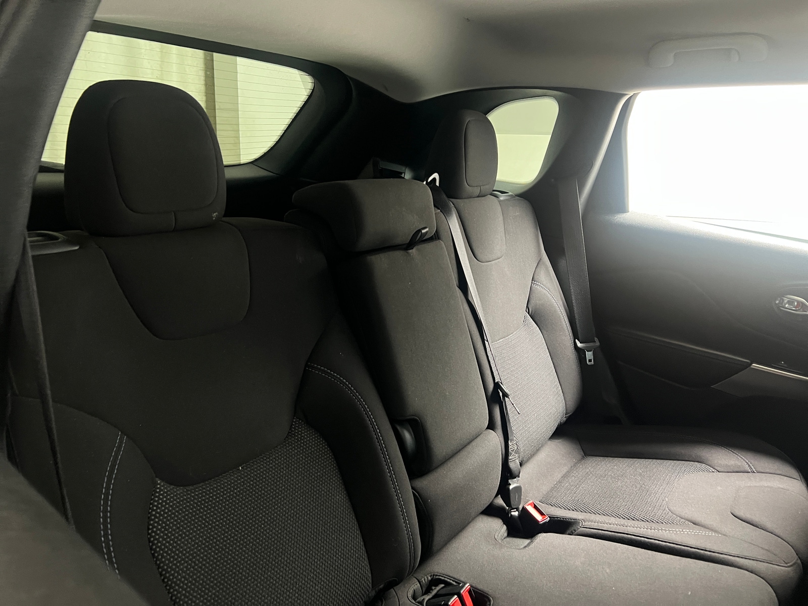 Thumbnail: 2020 Jeep Cherokee - 6
