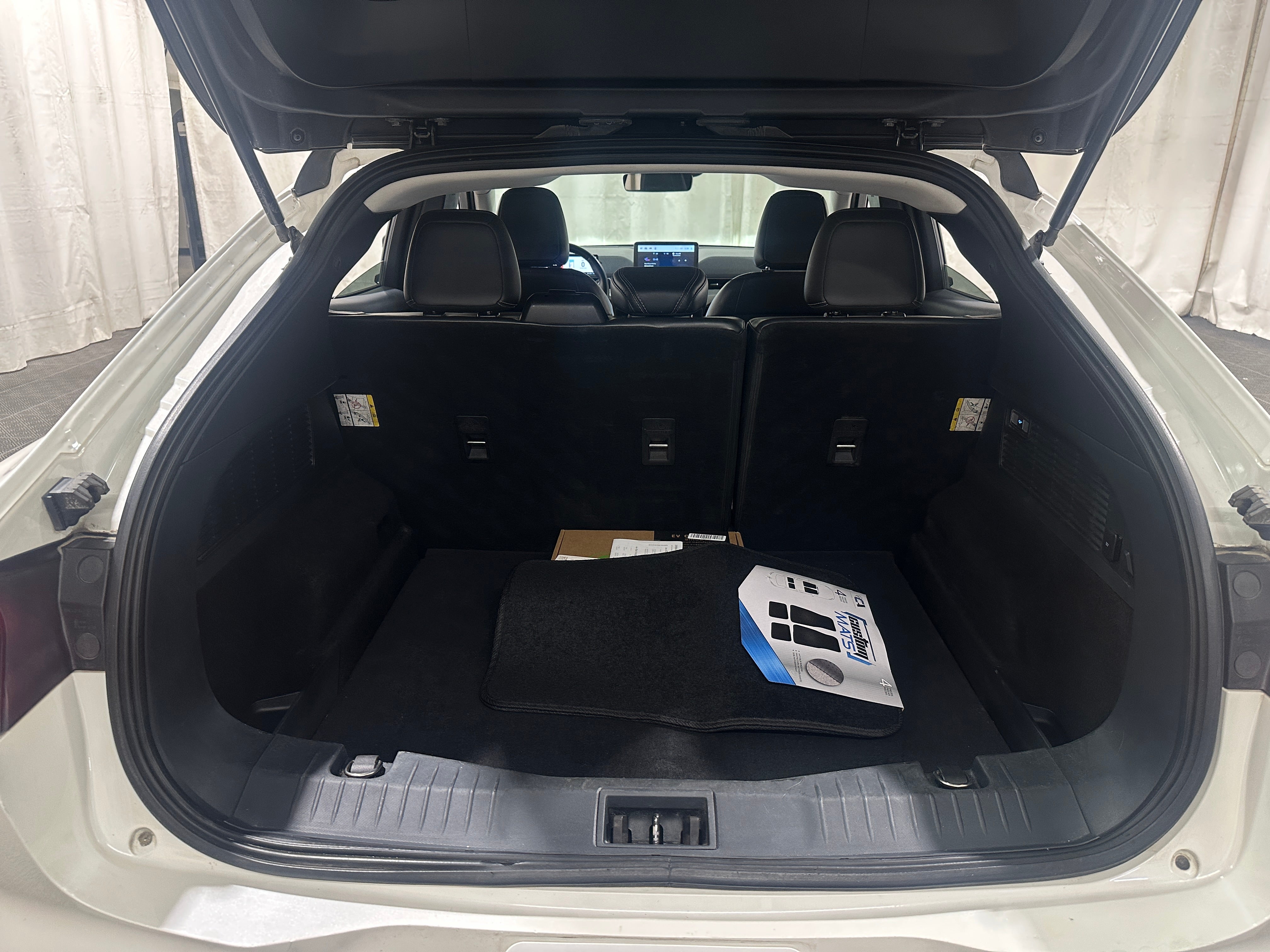 Used 2022 Ford Mustang Mach-E Select RWD with VIN 3FMTK1RM6NMA19185 for sale in Oak Creek, WI