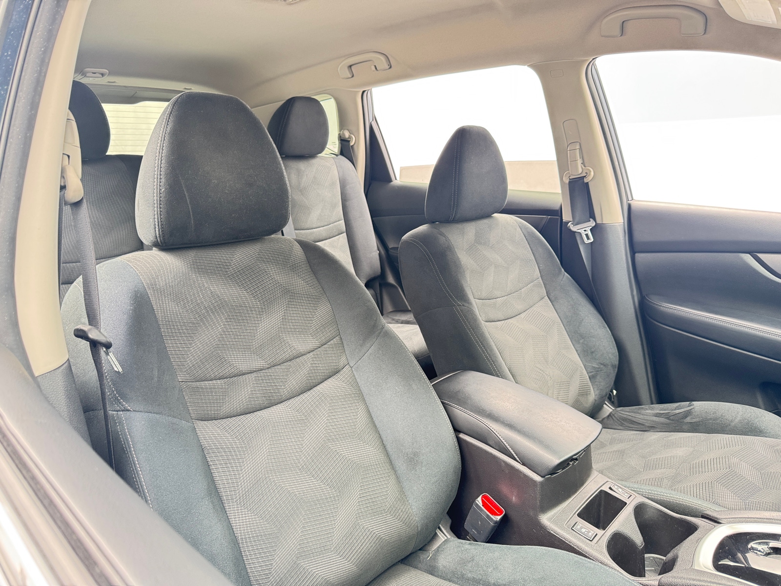 Thumbnail: 2015 Nissan Rogue - 2