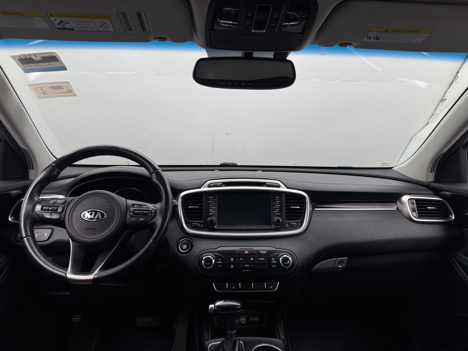 Thumbnail: 2016 Kia Sorento - 2