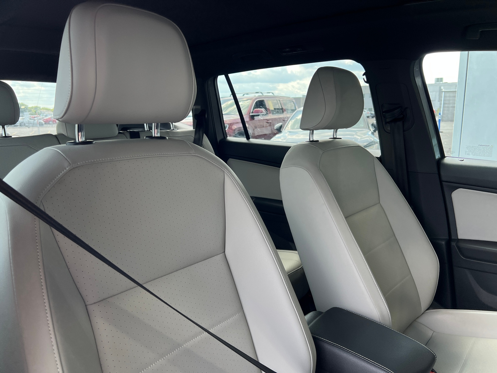 Thumbnail: 2021 Volkswagen Tiguan - 2