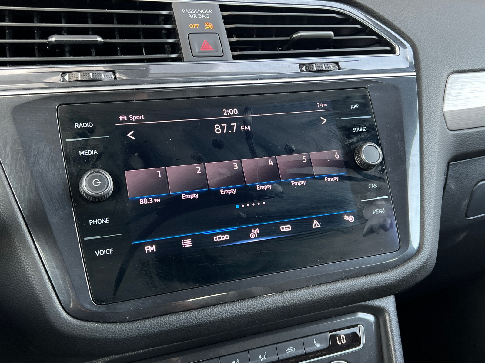 Thumbnail: 2021 Volkswagen Tiguan - 4