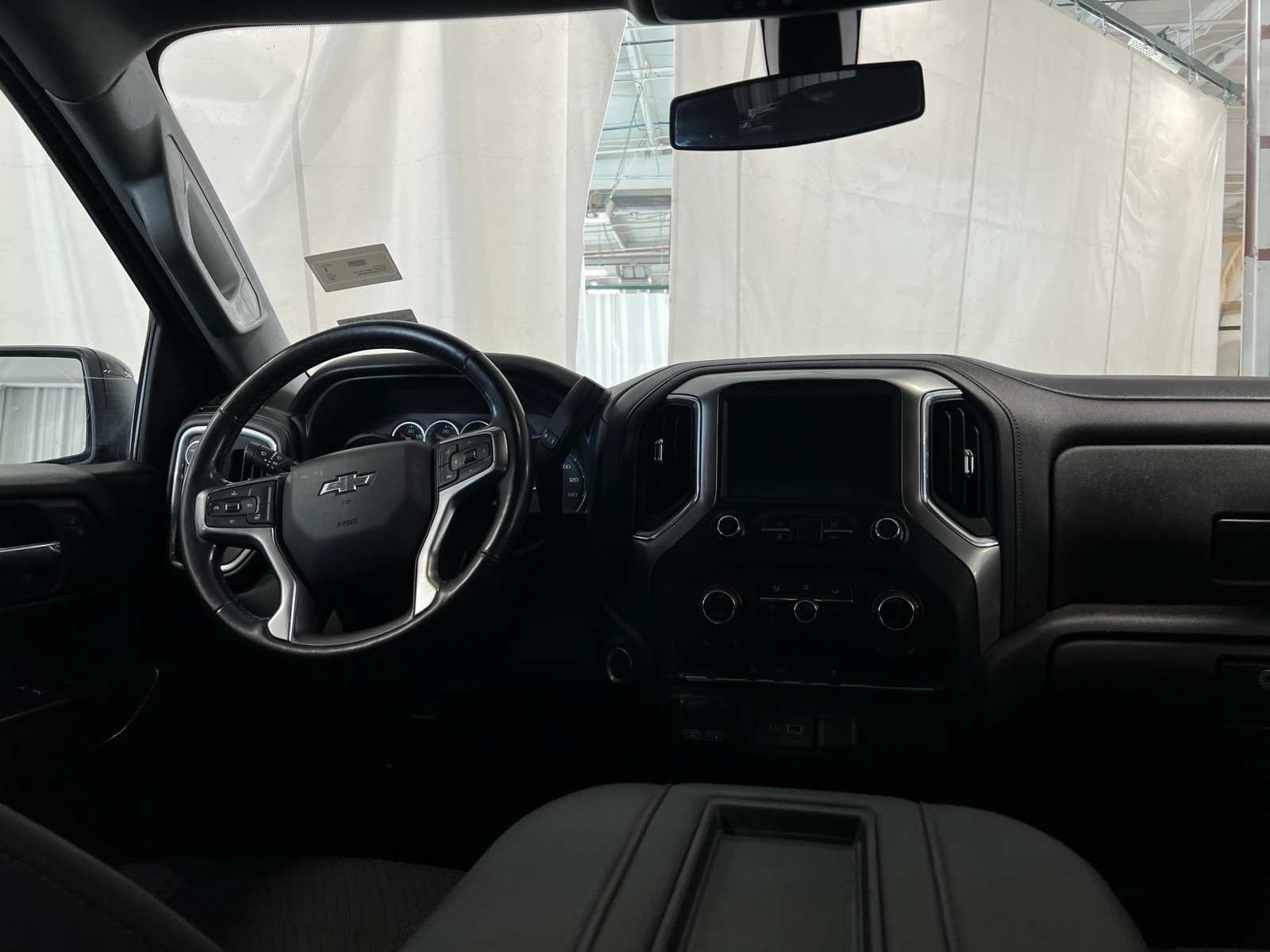 Thumbnail: 2021 Chevrolet Silverado 1500 - 3