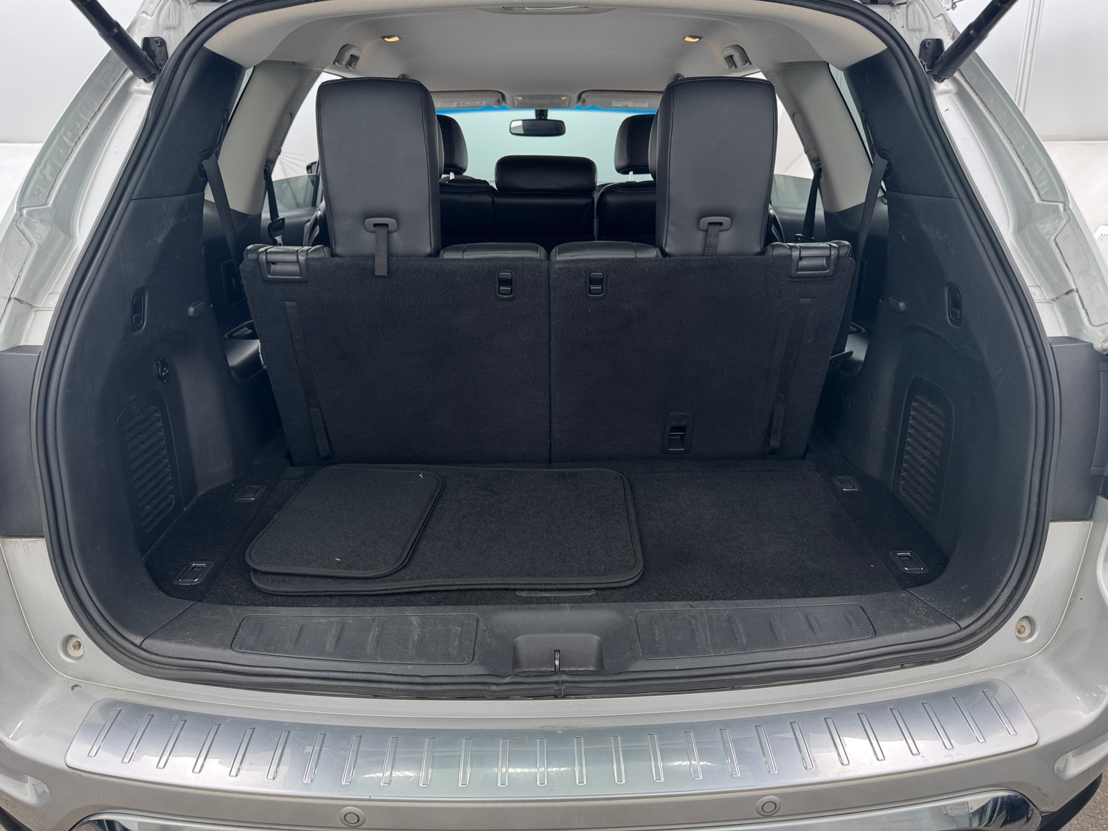 Thumbnail: 2017 Nissan Pathfinder - 6