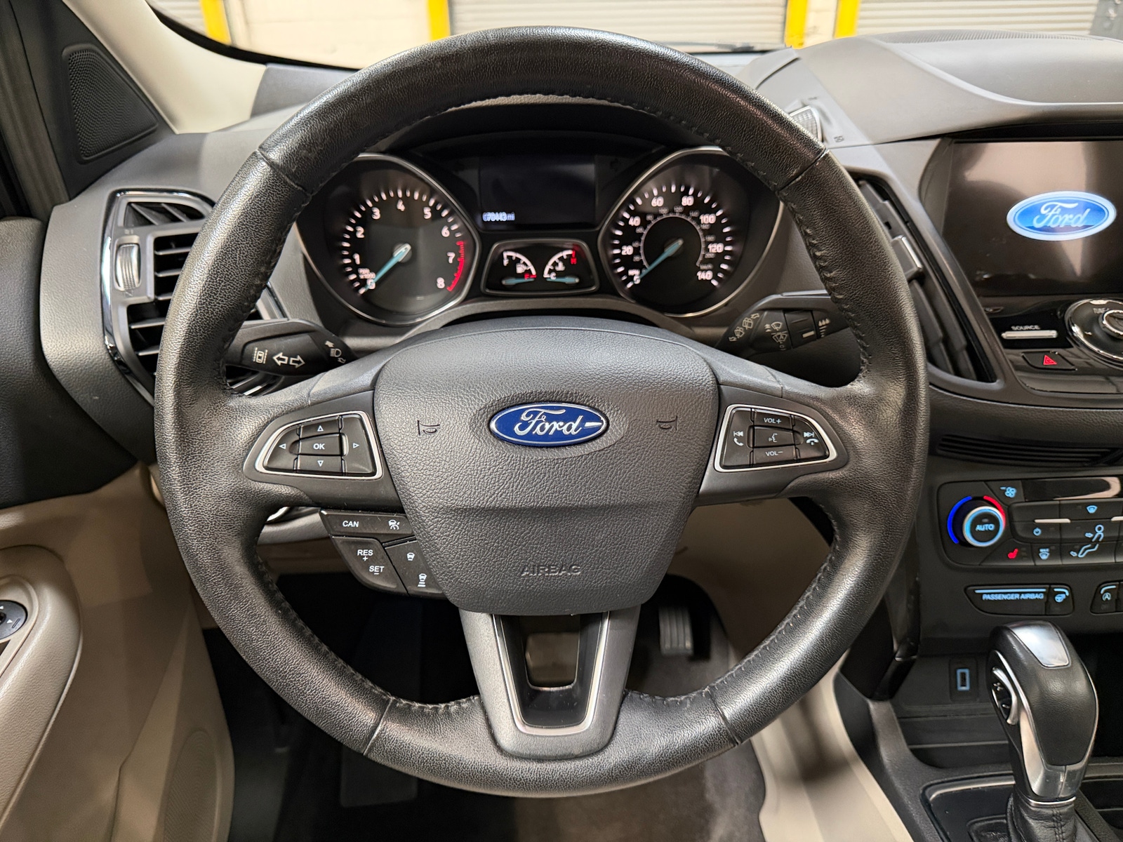 Thumbnail: 2019 Ford Escape - 4