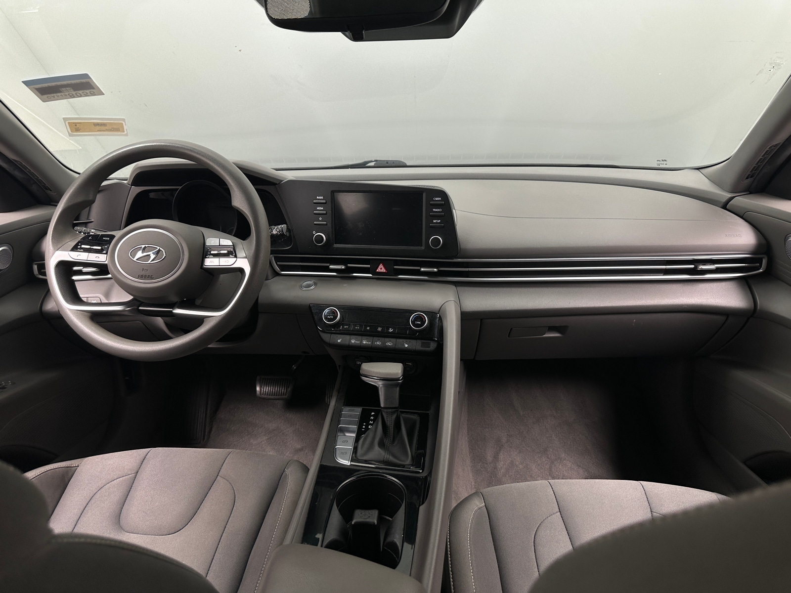 Thumbnail: 2023 Hyundai Elantra - 3