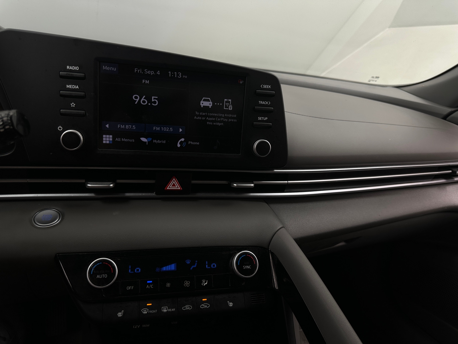 Thumbnail: 2023 Hyundai Elantra - 4