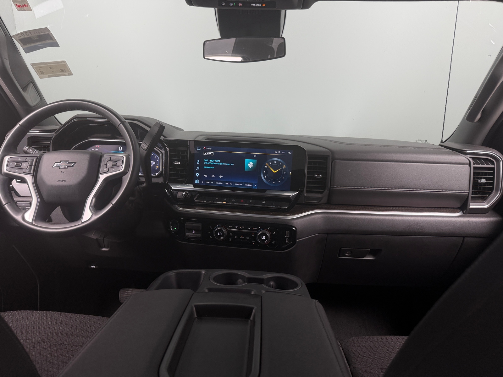 Thumbnail: 2026 Chevrolet Silverado 1500 - 3