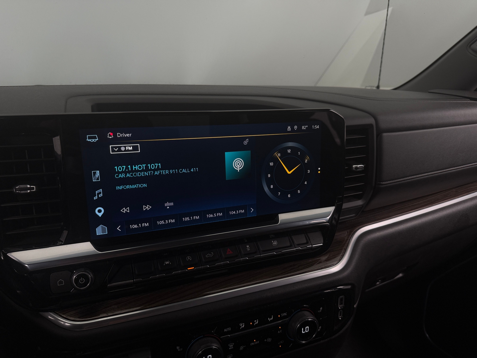 Thumbnail: 2026 Chevrolet Silverado 1500 - 4