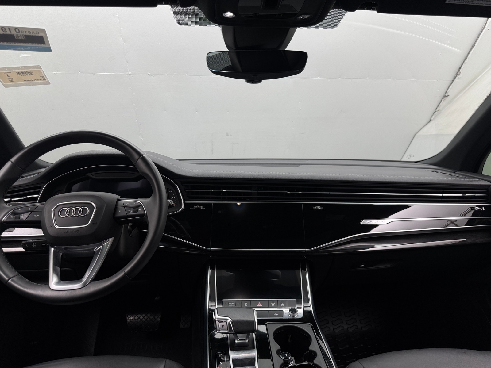 Thumbnail: 2023 Audi Q7 - 3
