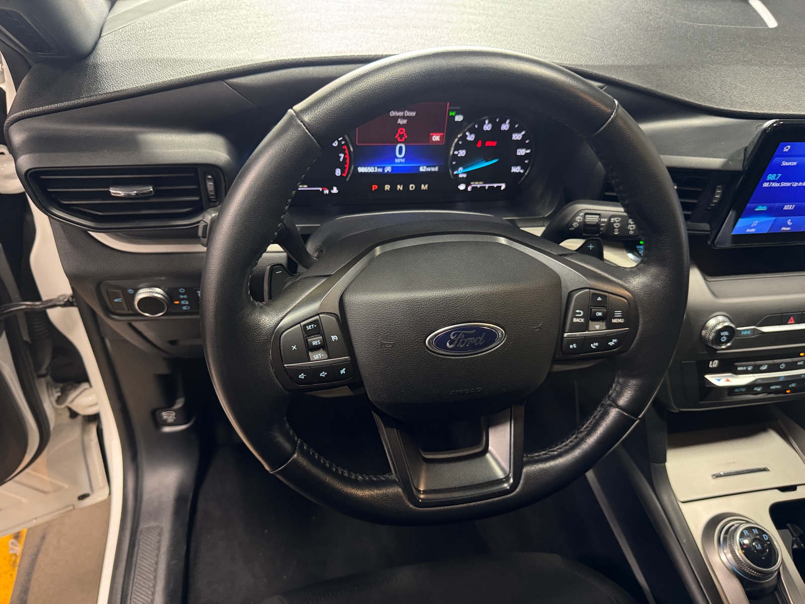 Thumbnail: 2020 Ford Explorer - 5