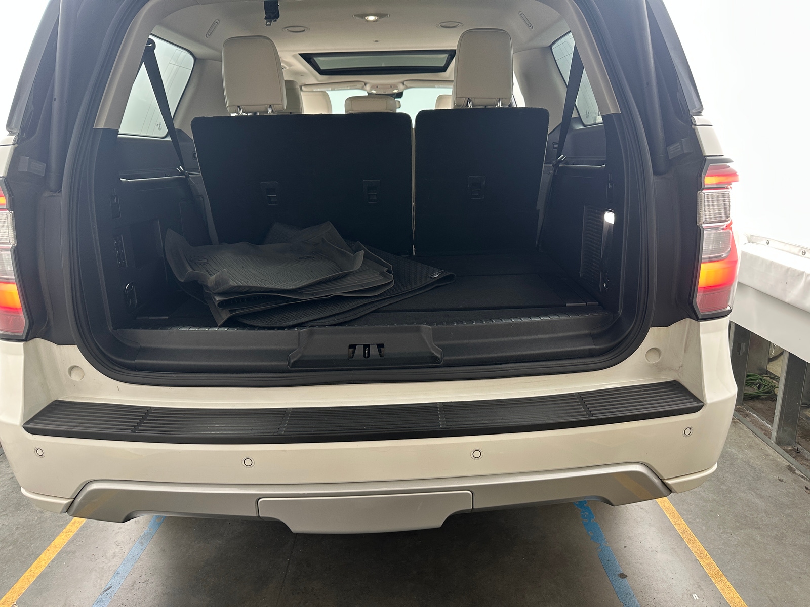 Thumbnail: 2020 Ford Expedition MAX - 6
