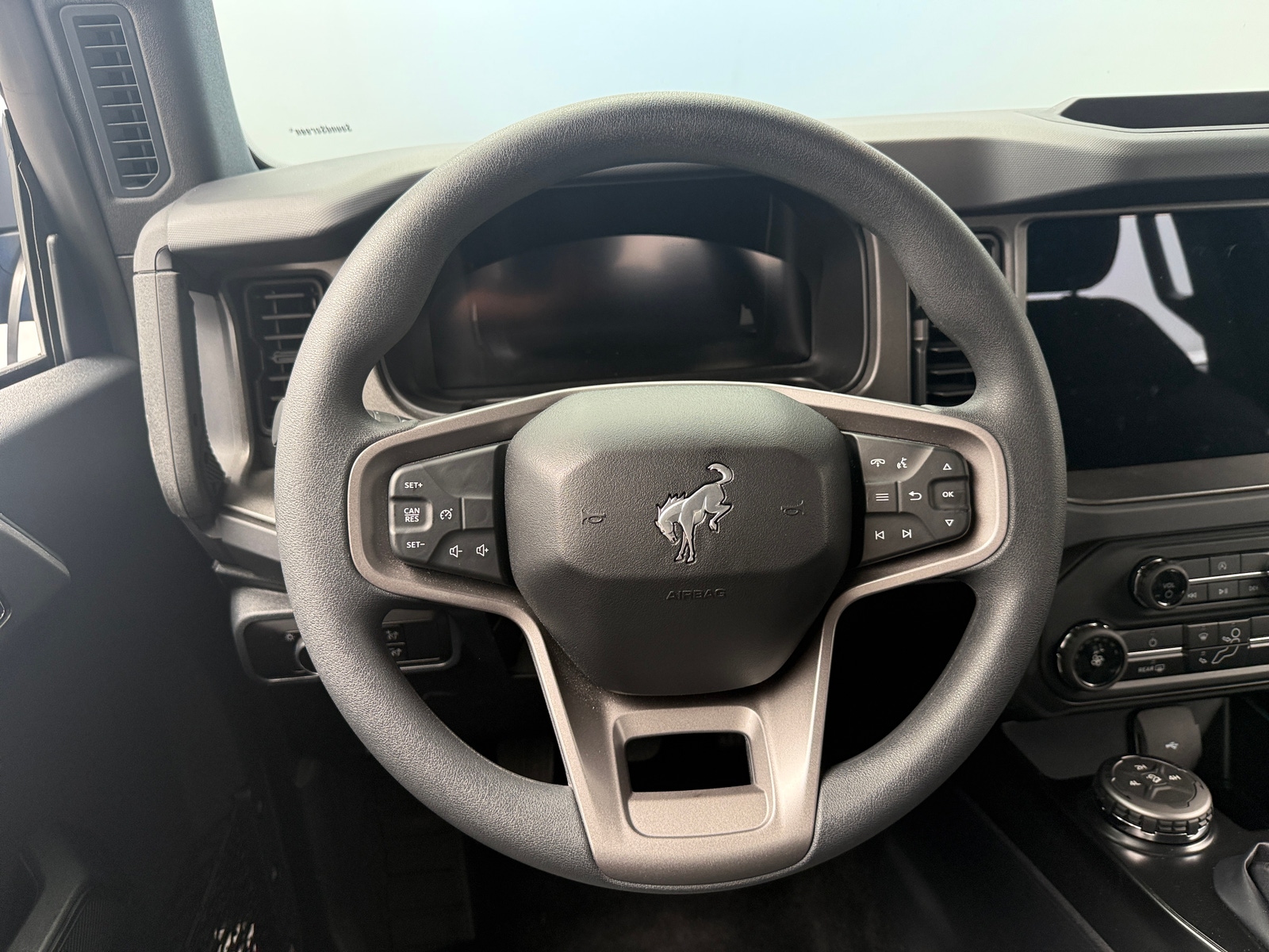Thumbnail: 2025 Ford Bronco - 5