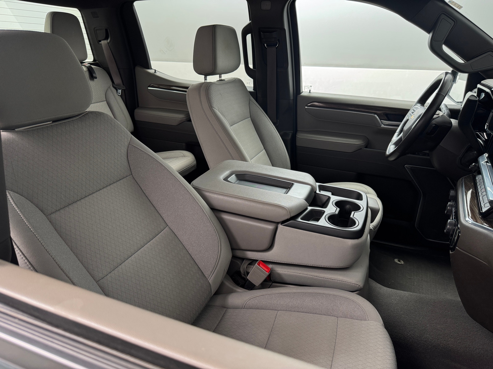 Thumbnail: 2025 Chevrolet Silverado 1500 - 2