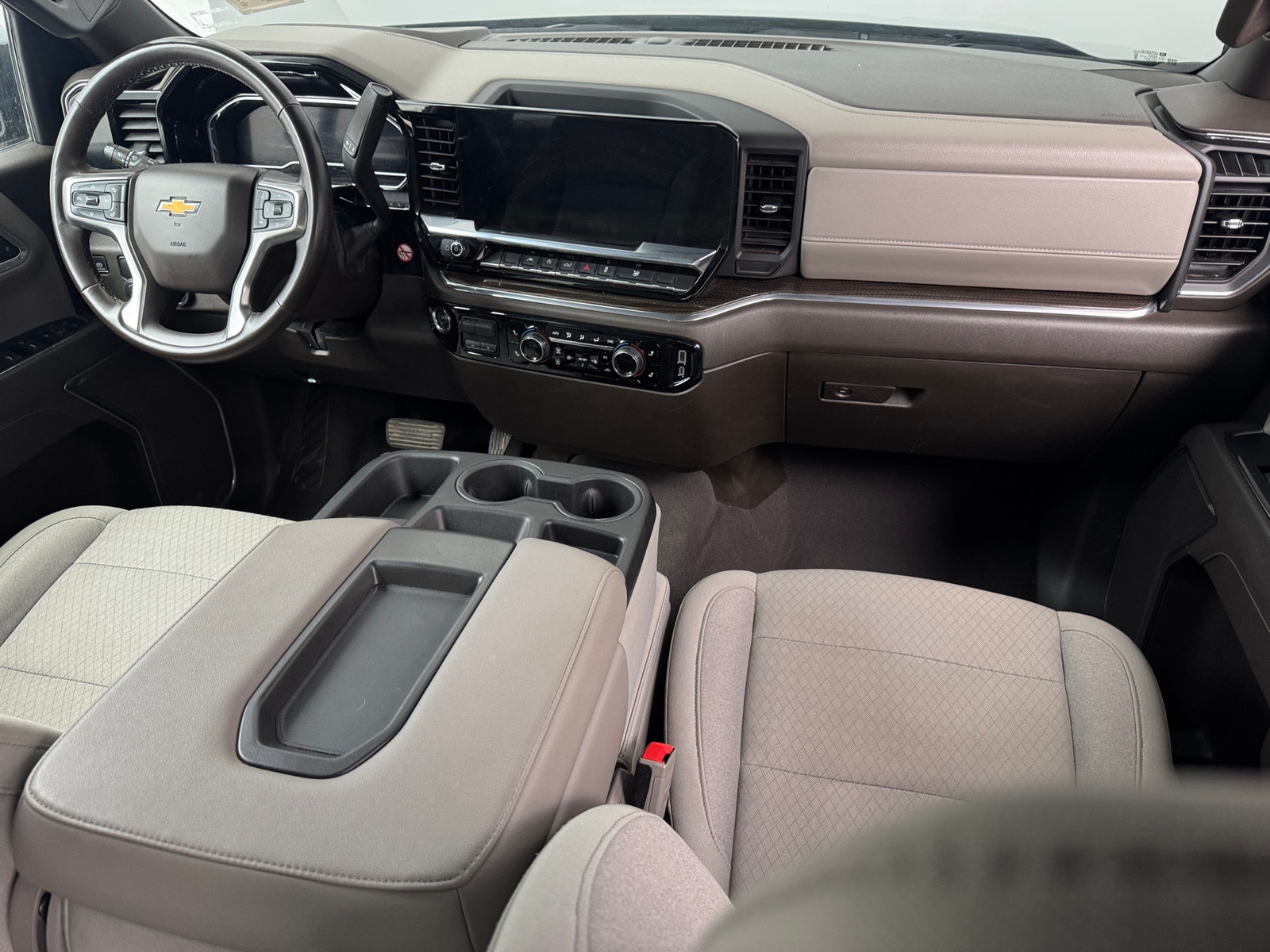 Thumbnail: 2025 Chevrolet Silverado 1500 - 3