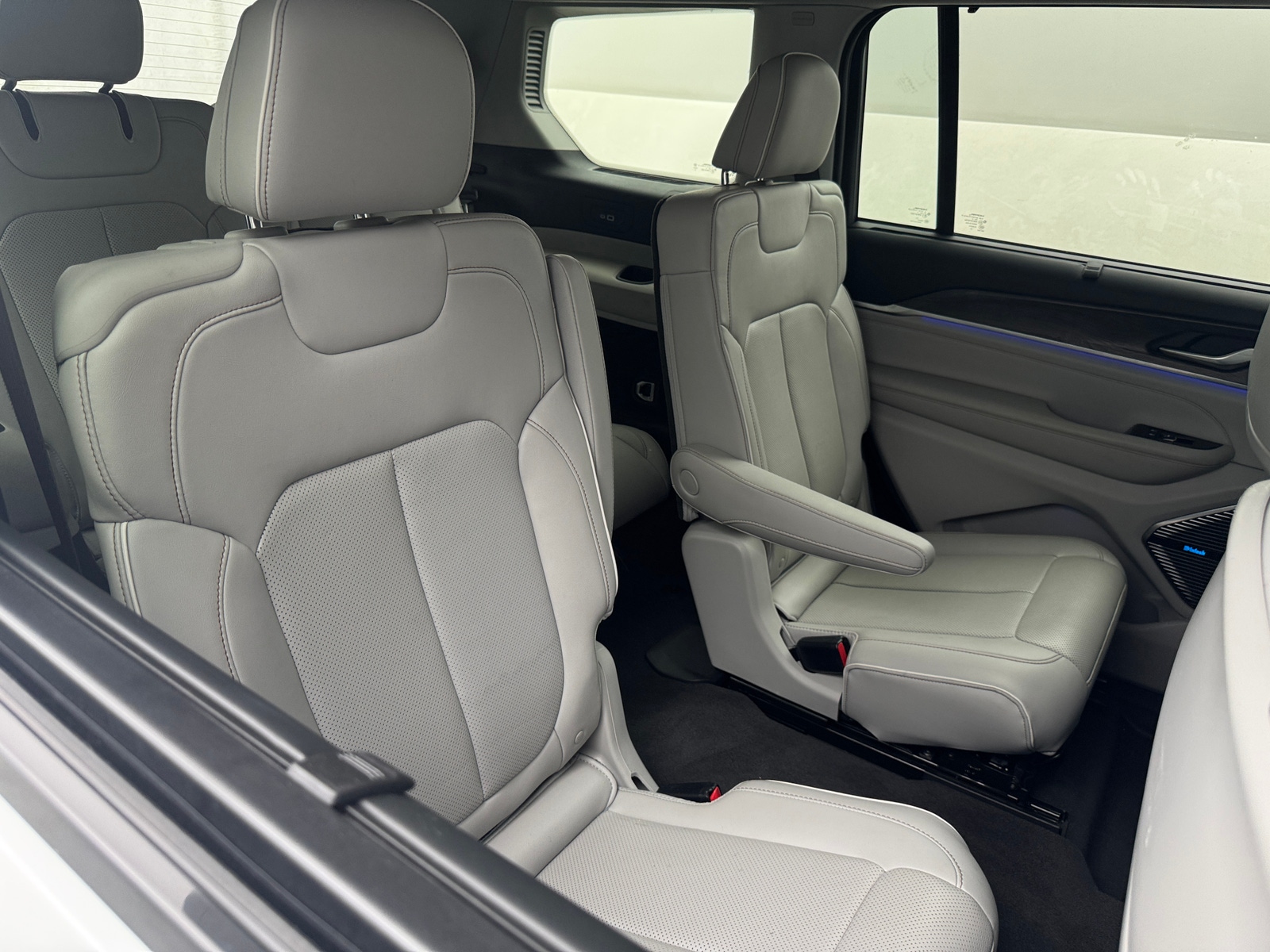 Thumbnail: 2021 Jeep Grand Cherokee L - 5