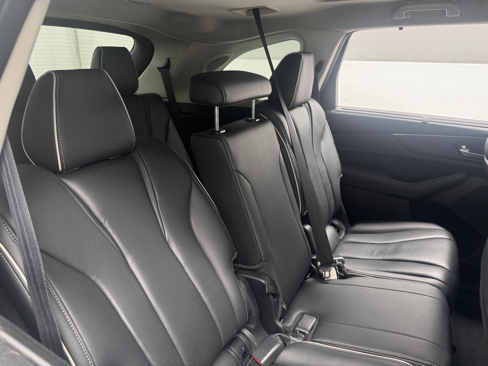 Thumbnail: 2022 Acura MDX - 5