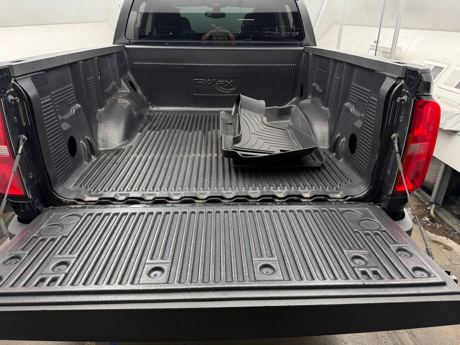 Thumbnail: 2018 Chevrolet Colorado - 7