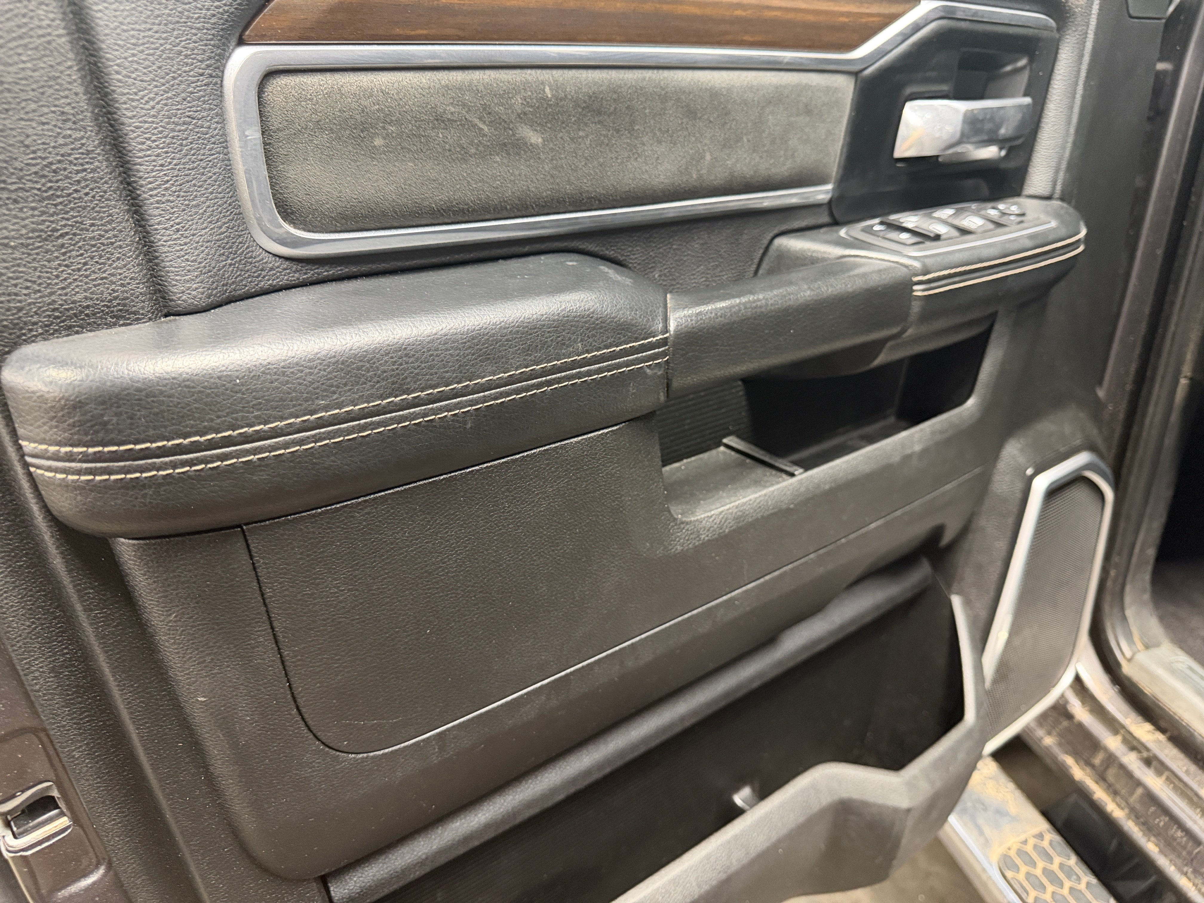 2022 RAM Ram 2500 Pickup Laramie - Photo 2