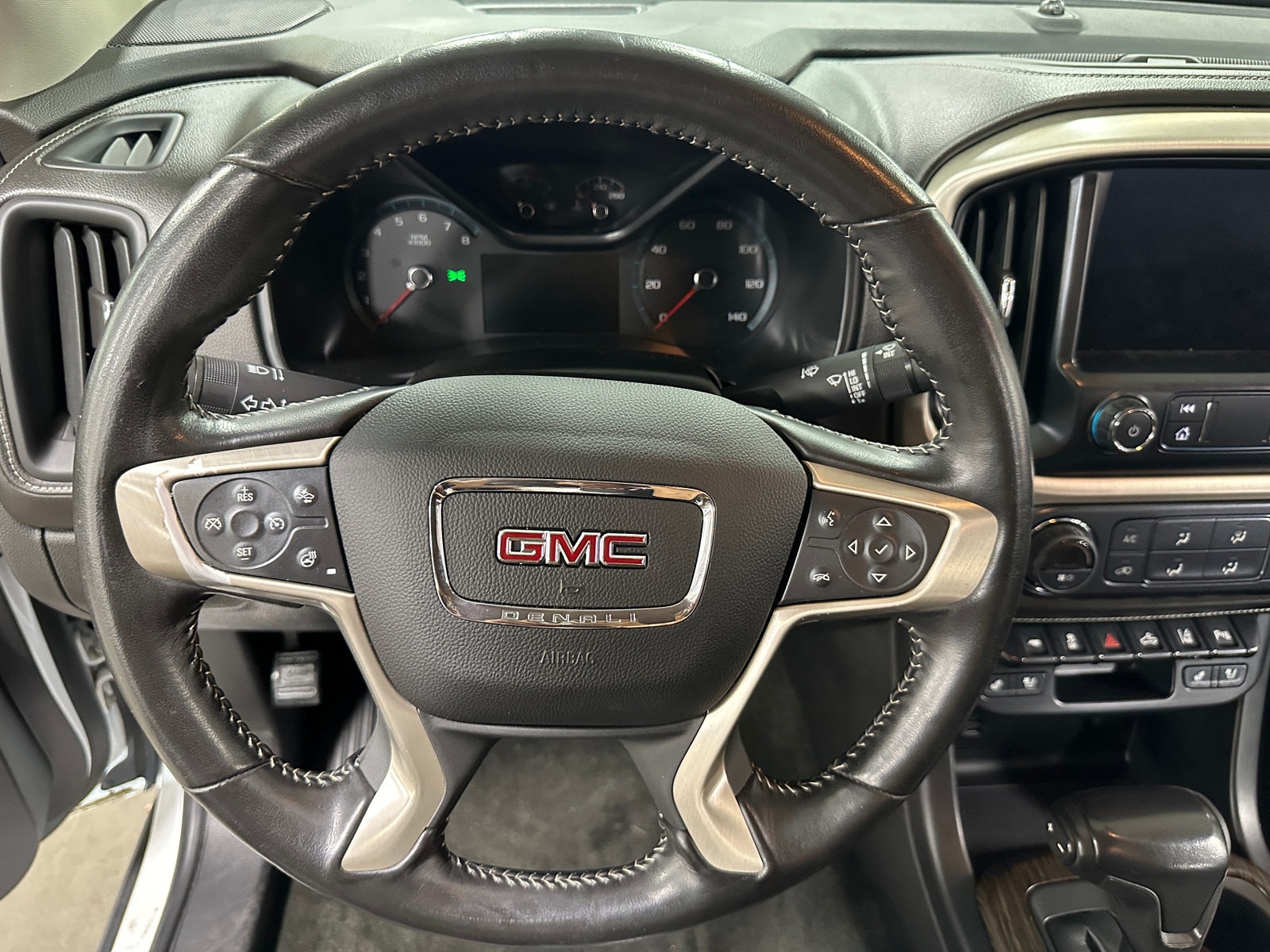 Thumbnail: 2019 GMC Canyon - 4