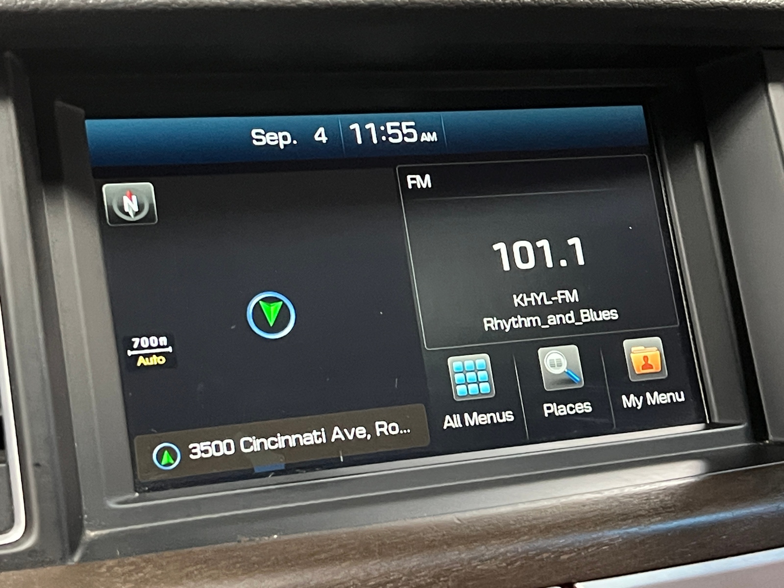 Thumbnail: 2015 Hyundai Genesis - 3