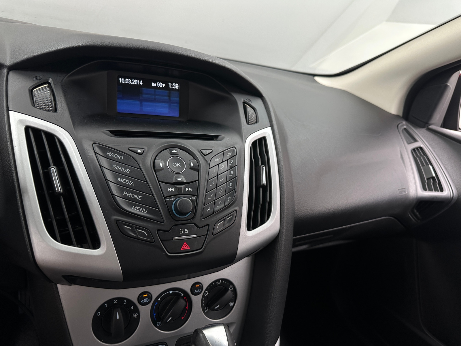 Thumbnail: 2013 Ford Focus - 3