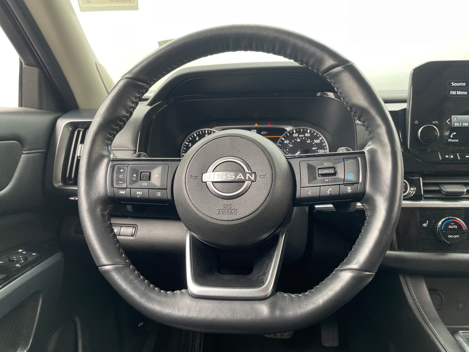 Thumbnail: 2024 Nissan Pathfinder - 4