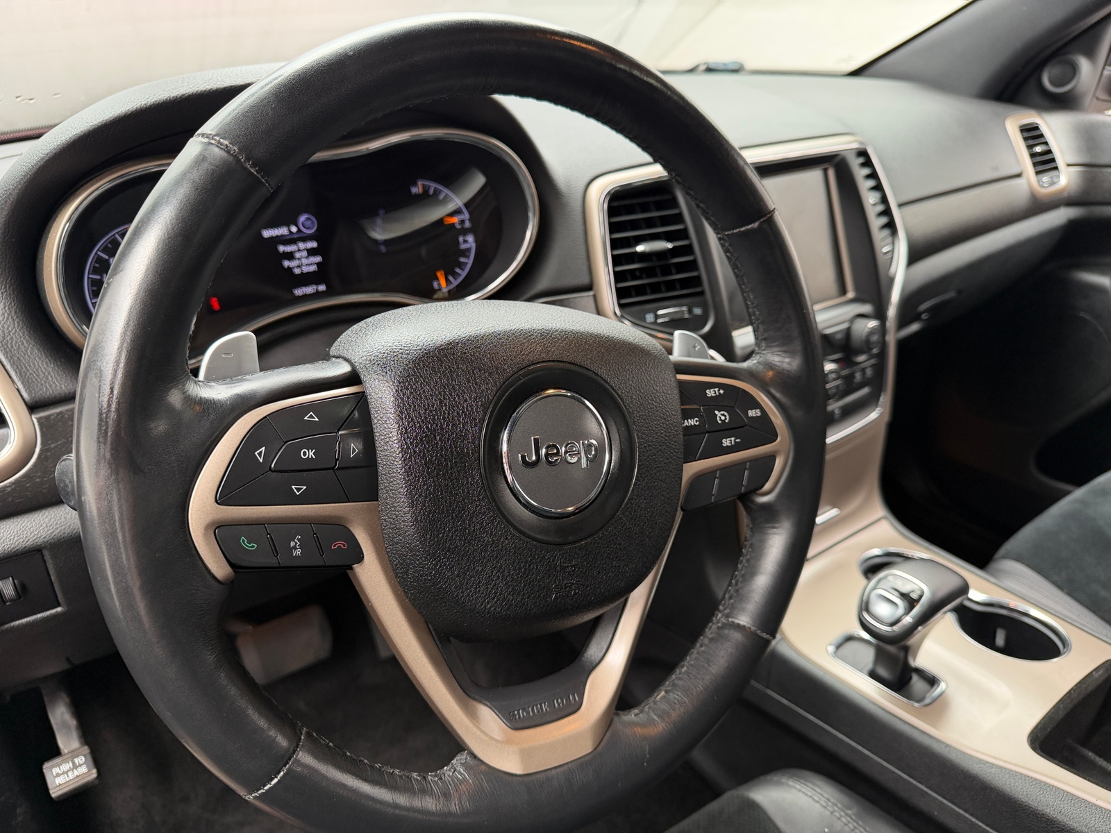 Thumbnail: 2015 Jeep Grand Cherokee - 4