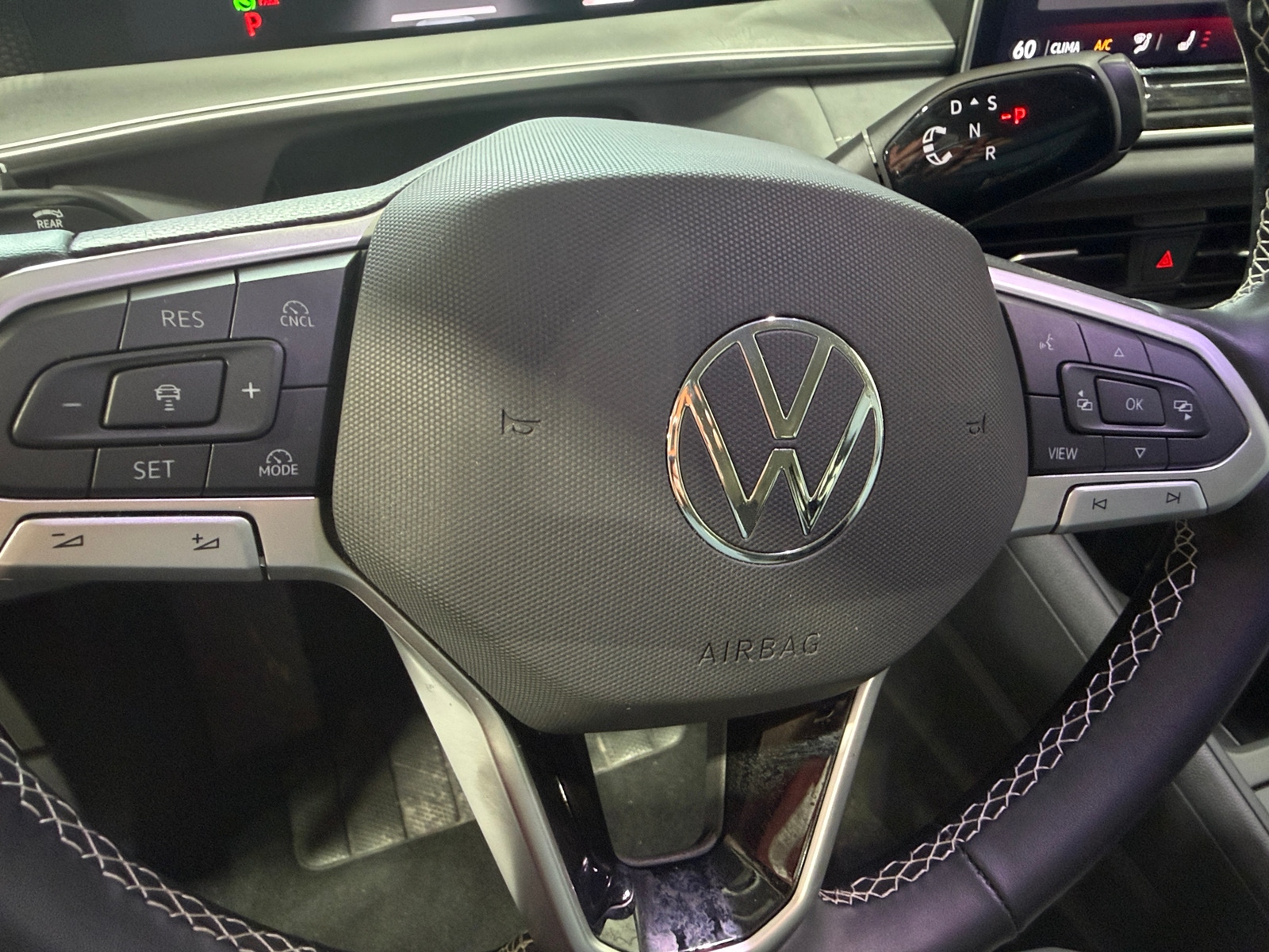 Thumbnail: 2026 Volkswagen Tiguan - 4