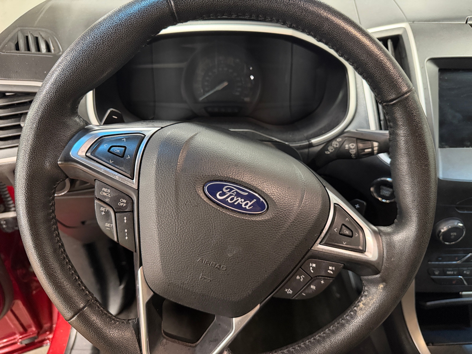 Thumbnail: 2018 Ford Edge - 4
