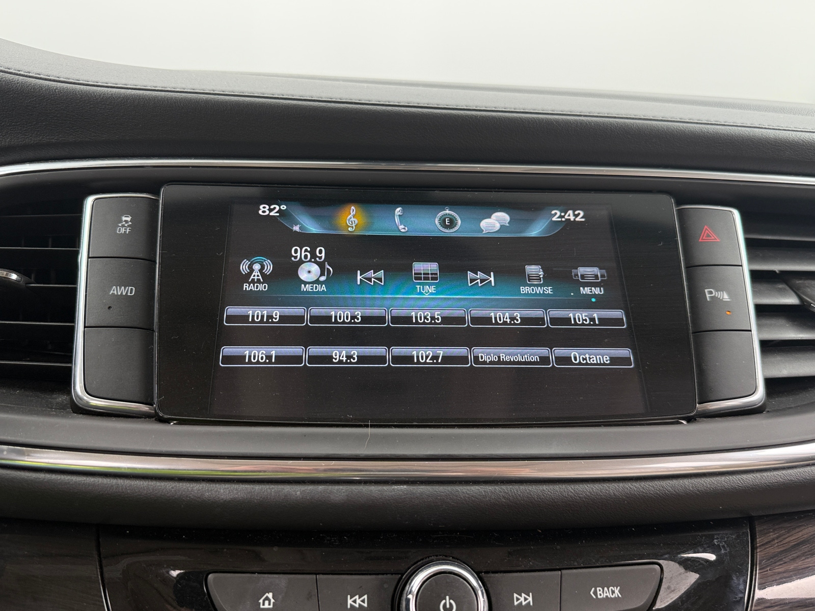 Thumbnail: 2019 Buick Enclave - 3