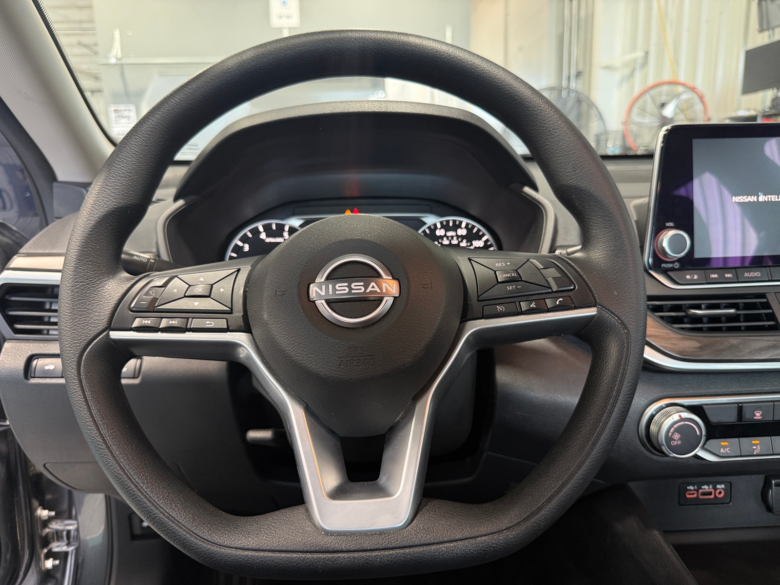 Thumbnail: 2025 Nissan Altima - 5