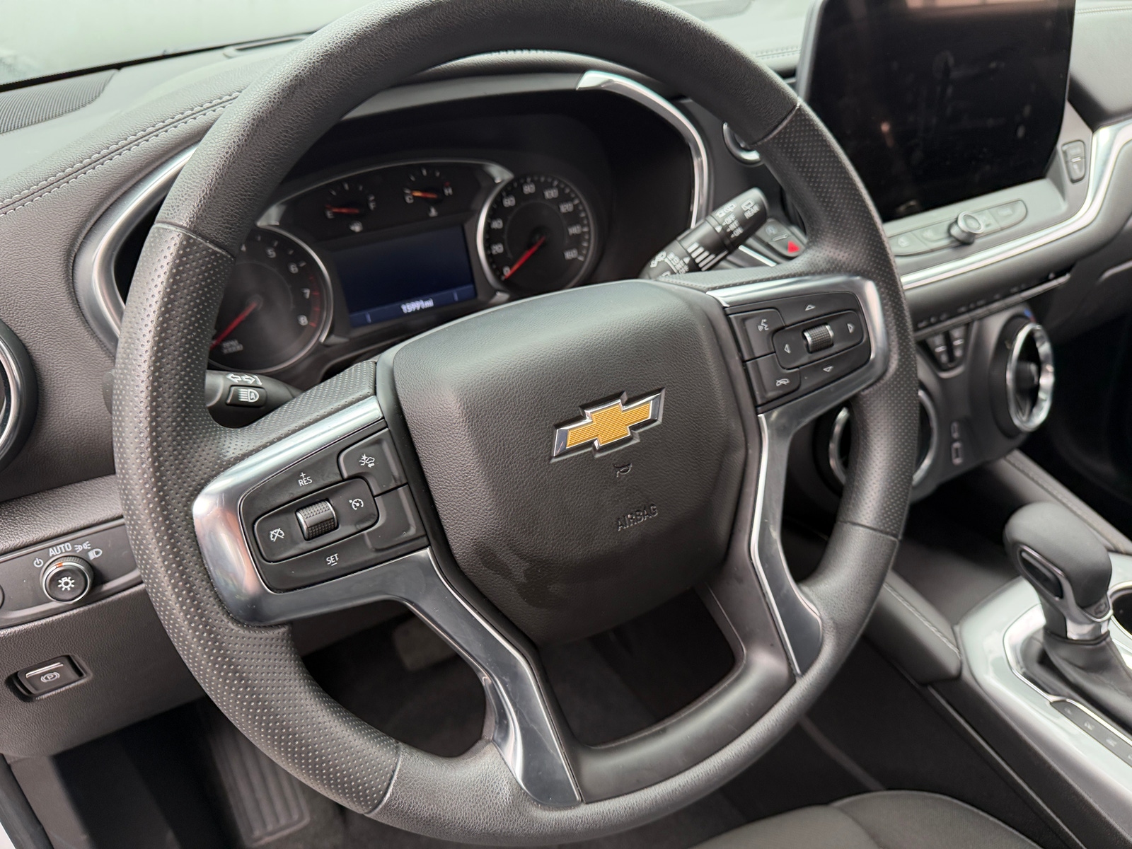 Thumbnail: 2026 Chevrolet Blazer - 5