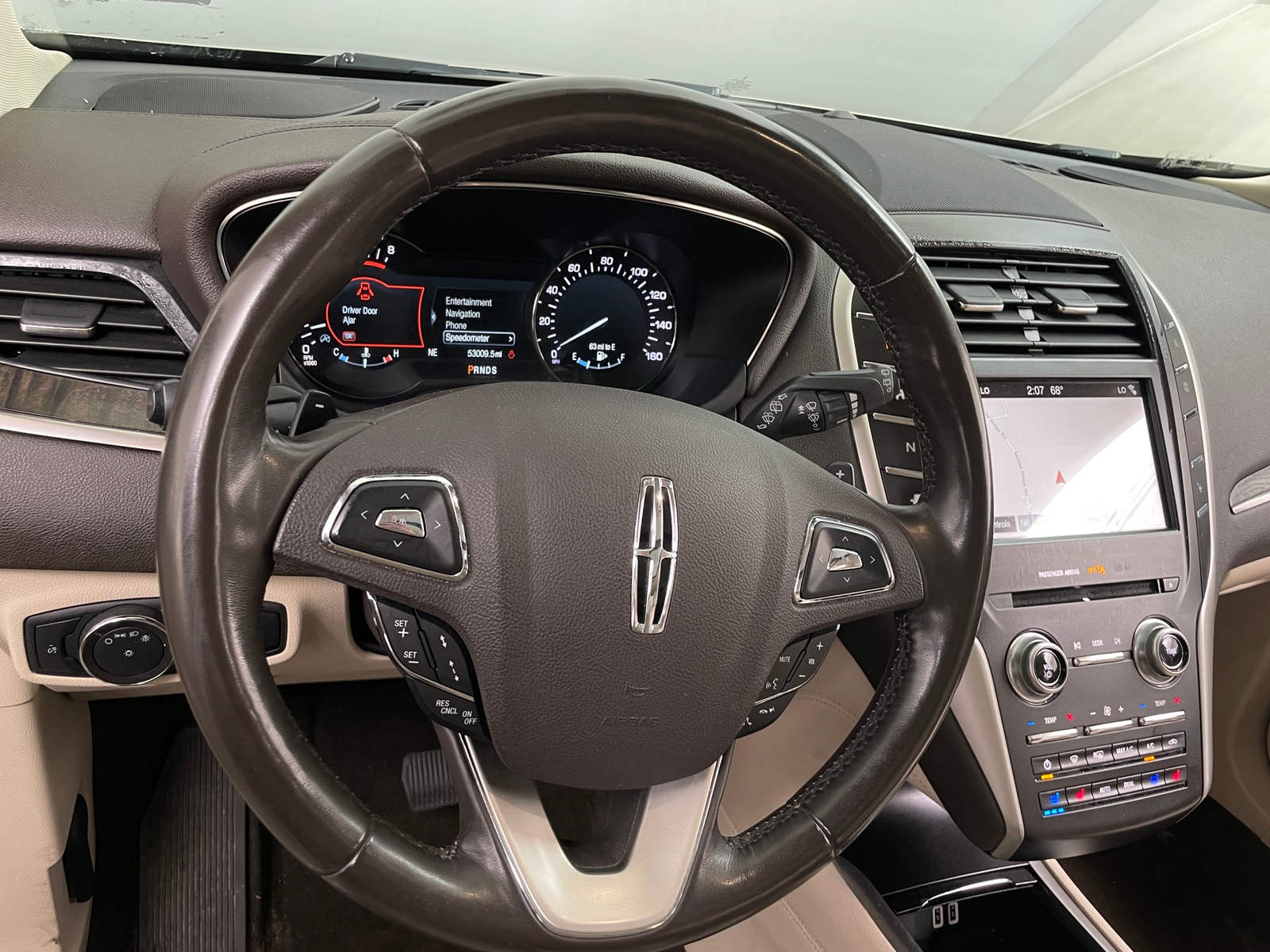 Thumbnail: 2019 Lincoln MKC - 4