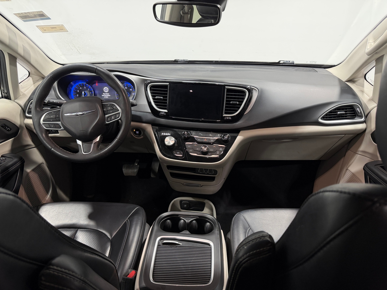 Thumbnail: 2023 Chrysler Pacifica - 2