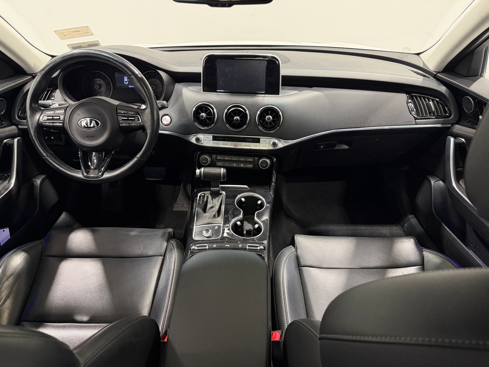 Thumbnail: 2019 Kia Stinger - 2