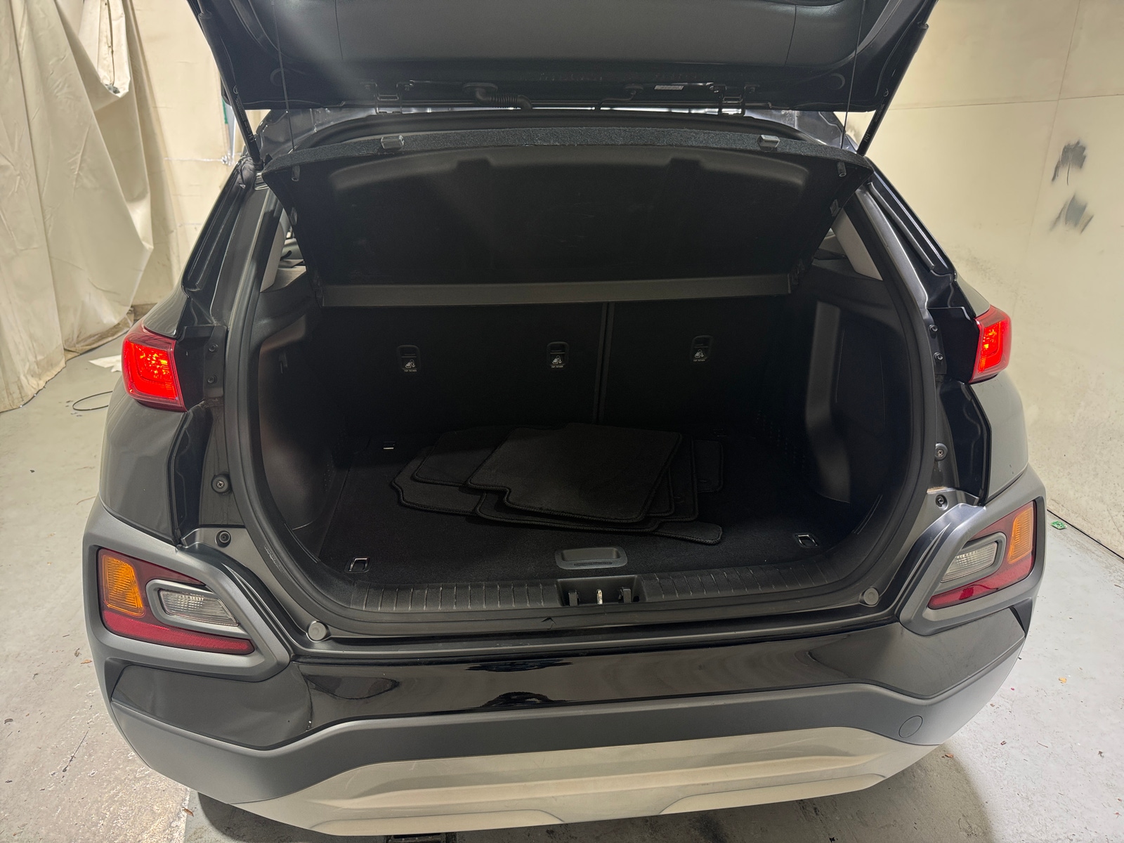 Thumbnail: 2021 Hyundai Kona - 6