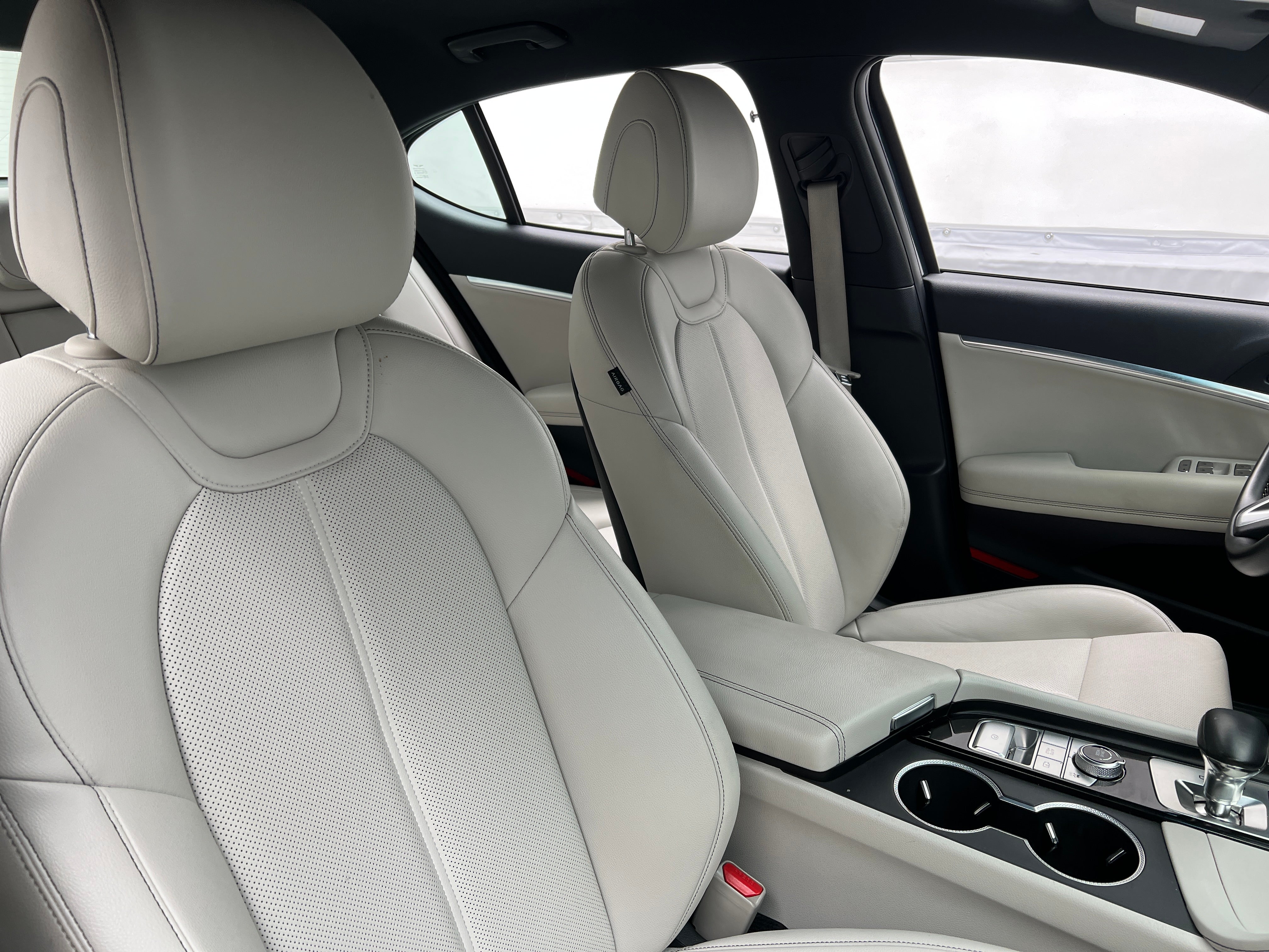 2025 GENESIS G70 Standard