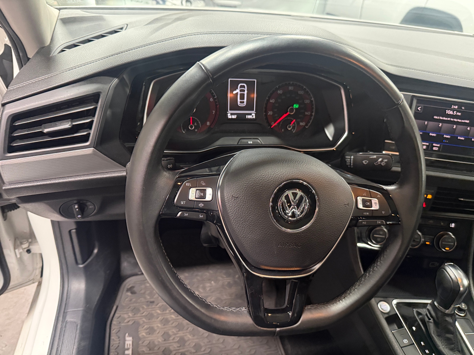 Thumbnail: 2019 Volkswagen Jetta - 5