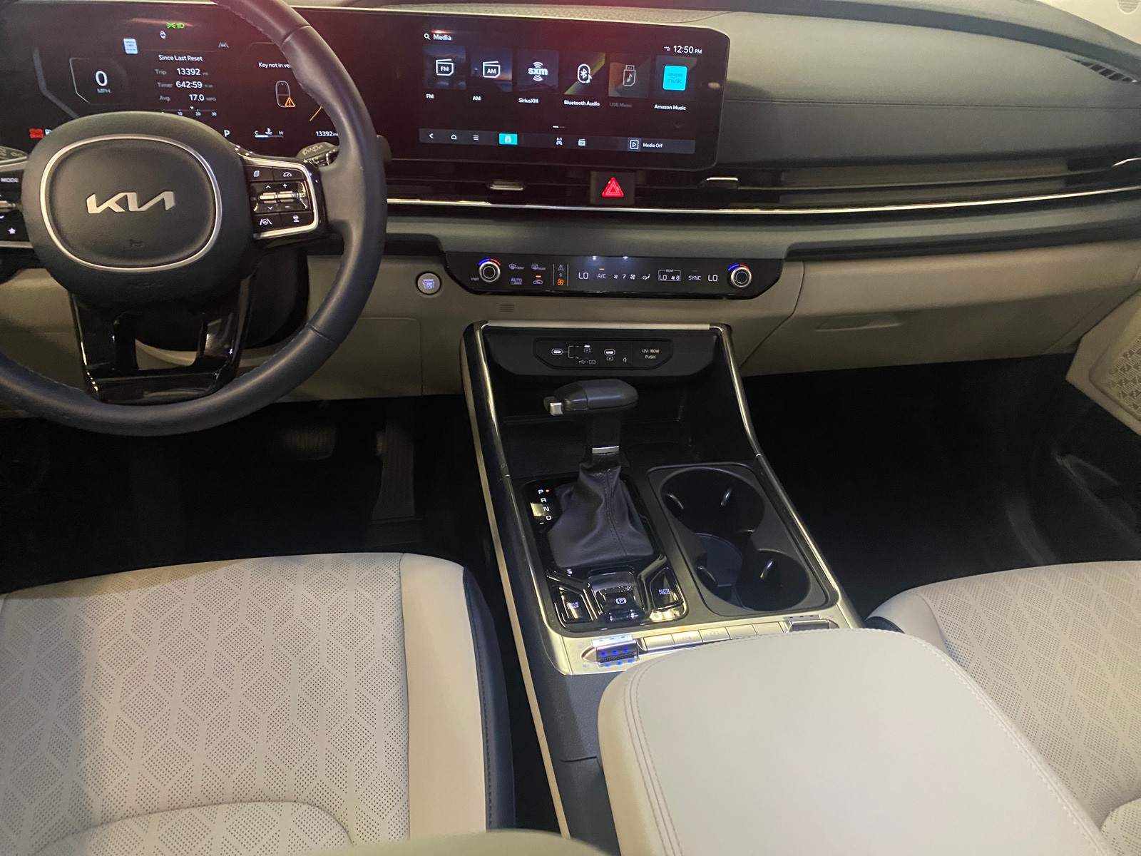 Thumbnail: 2025 Kia Carnival - 2