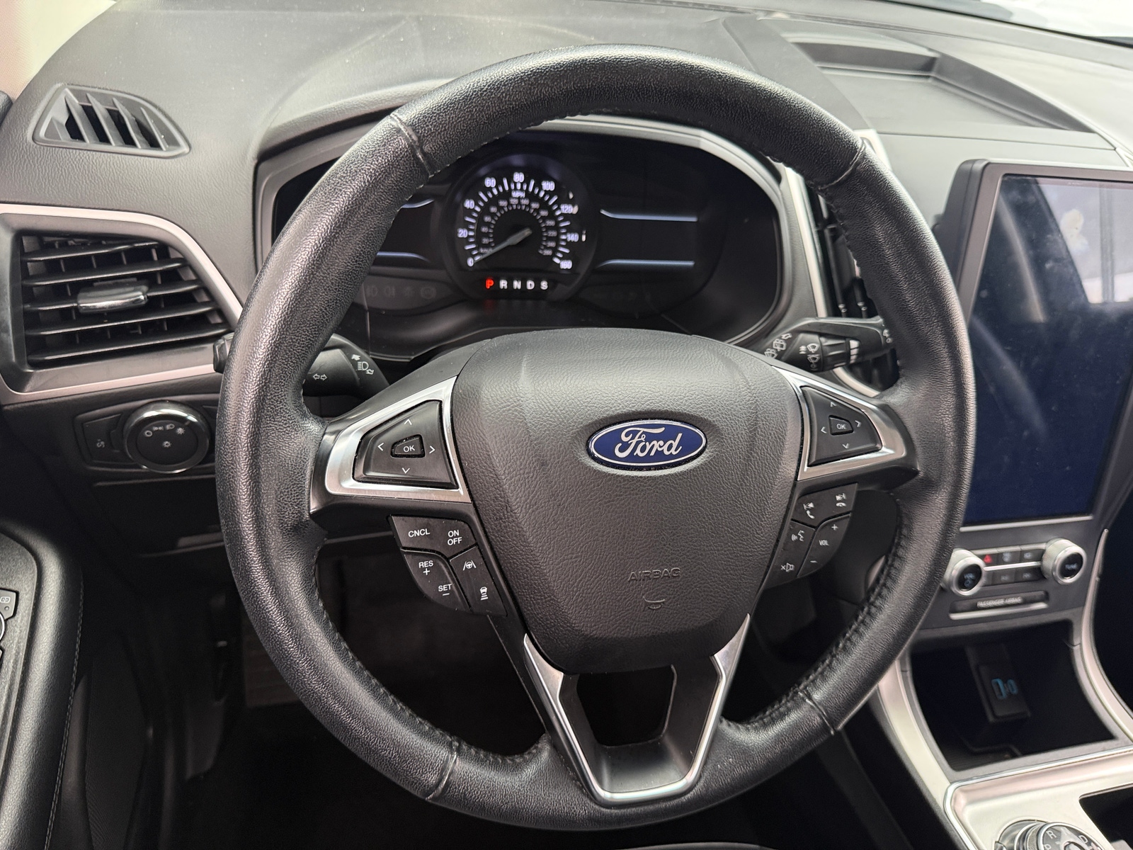 Thumbnail: 2022 Ford Edge - 4