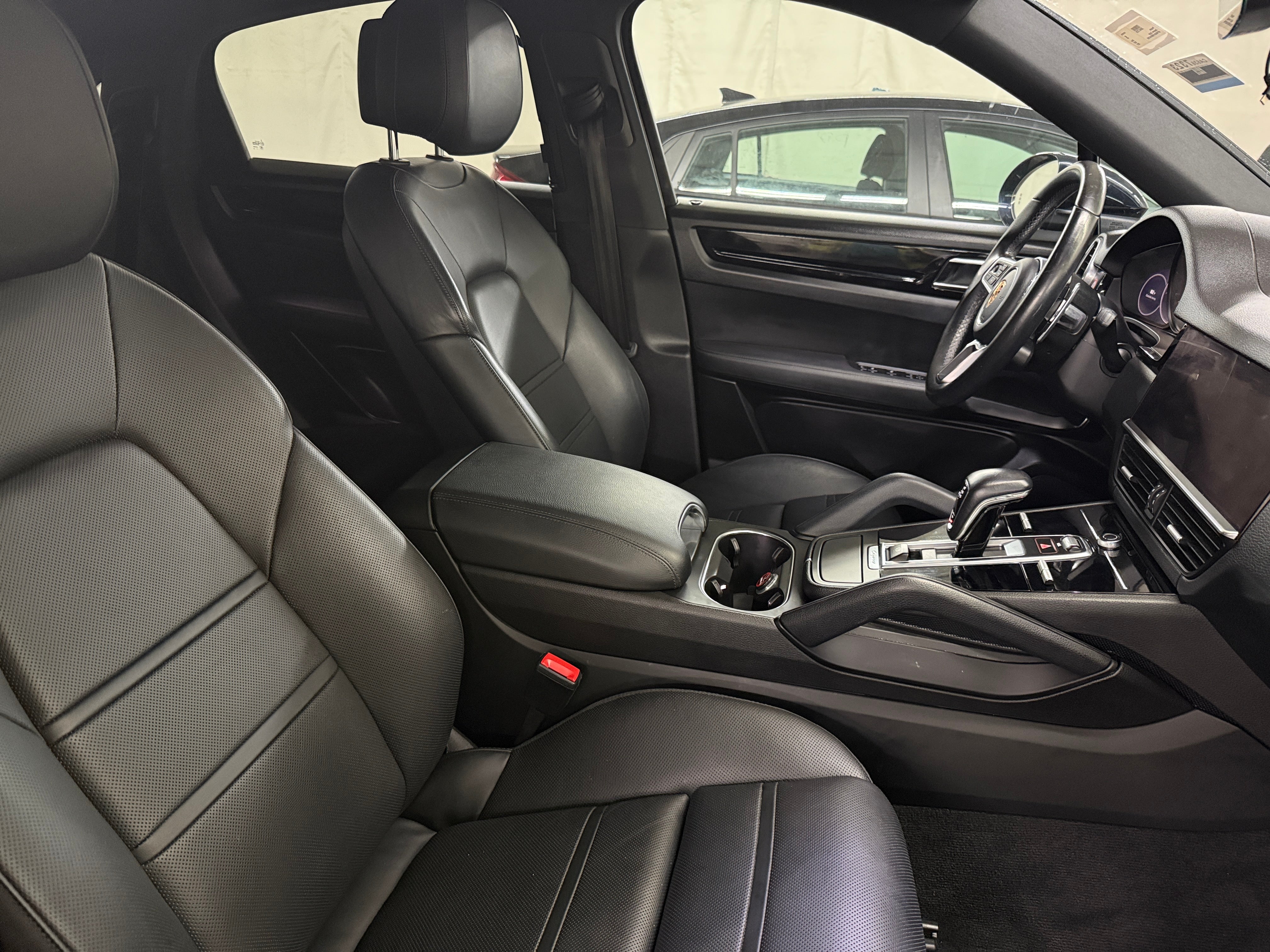 2021 Porsche Cayenne Coupe Base