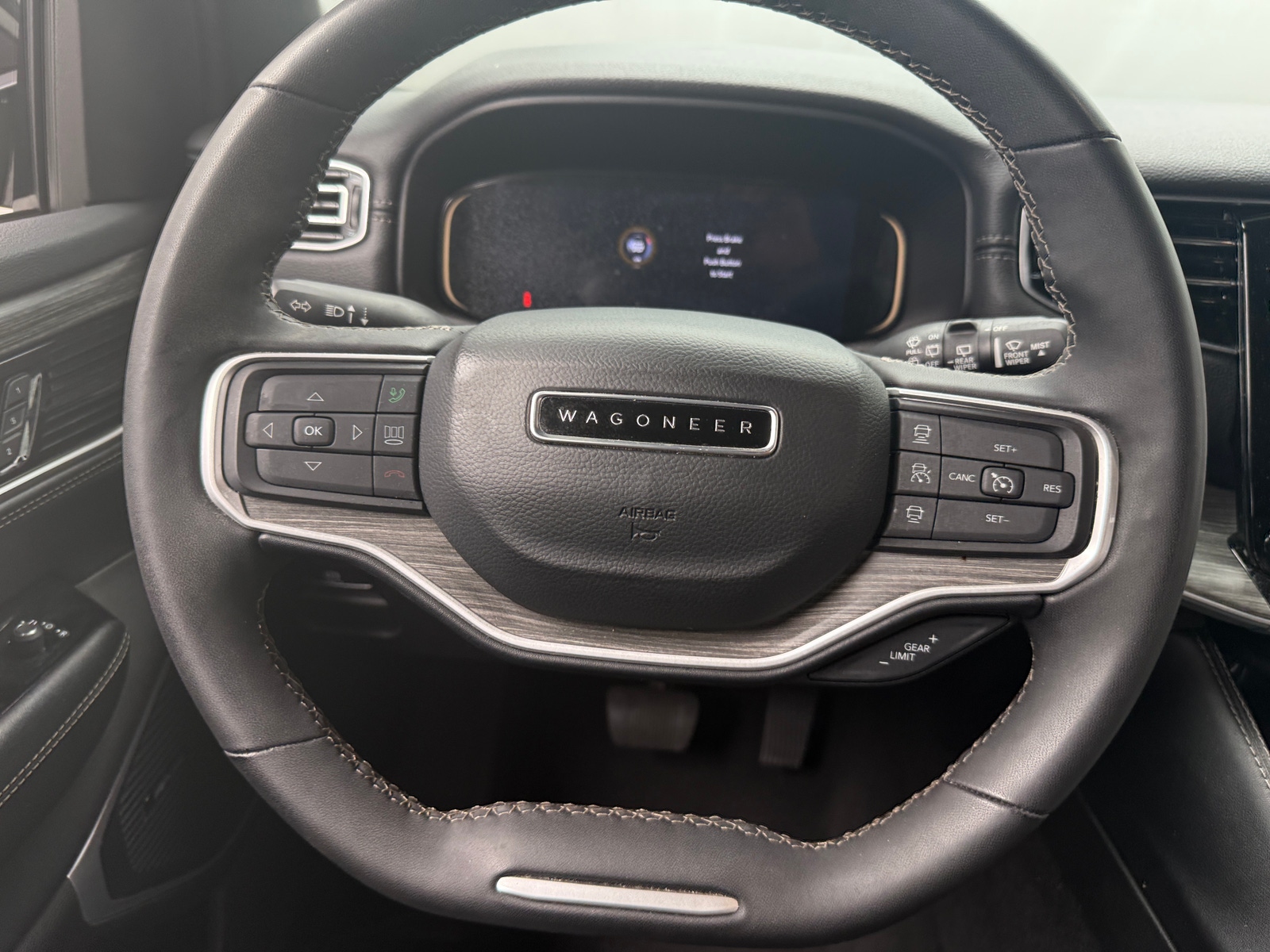 Thumbnail: 2024 Jeep Wagoneer - 4
