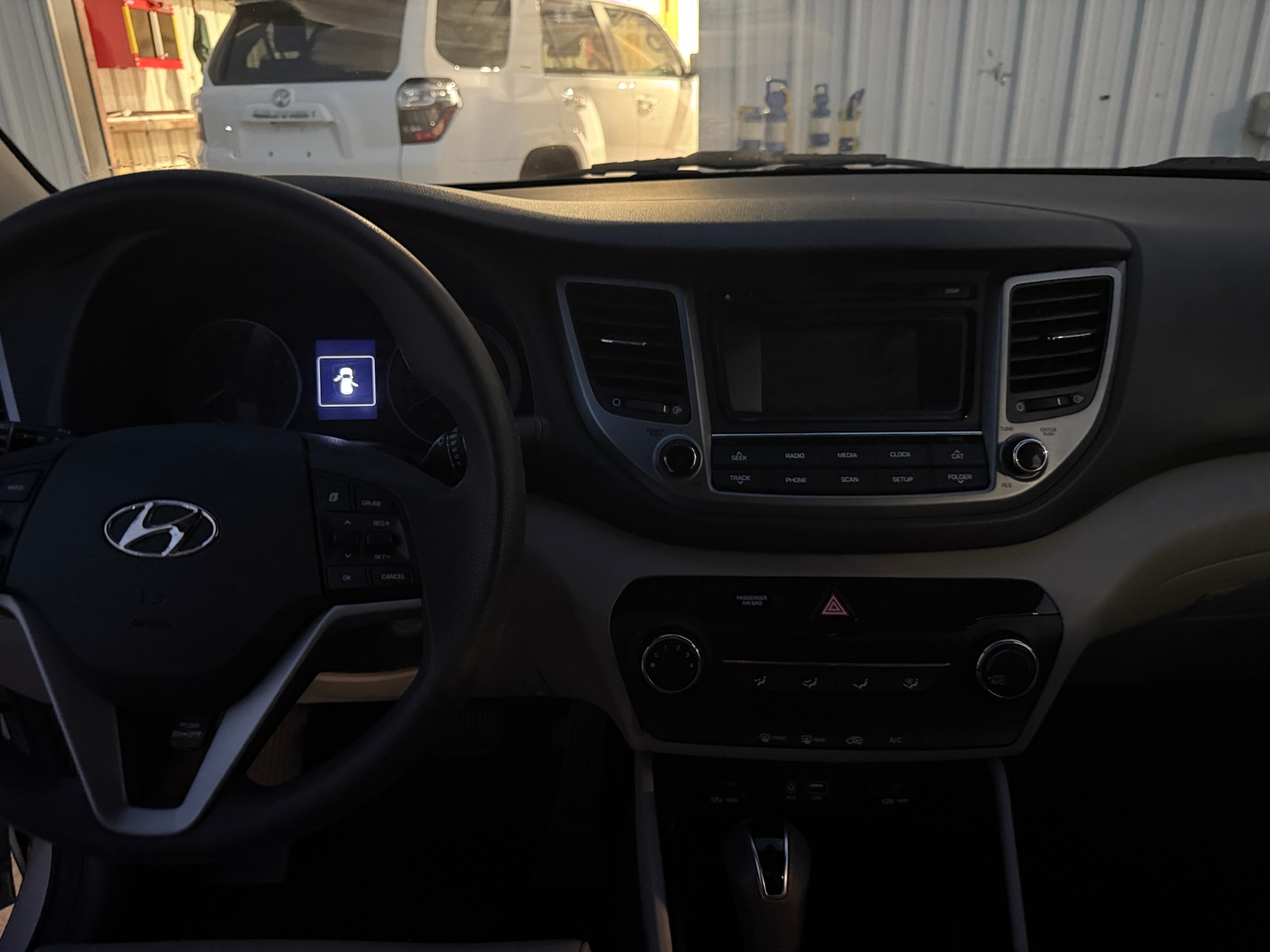 Thumbnail: 2017 Hyundai Tucson - 3